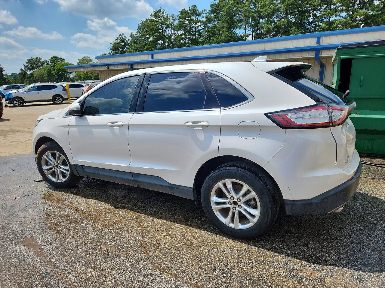 2017 Ford Edge Titanium - Фото 2