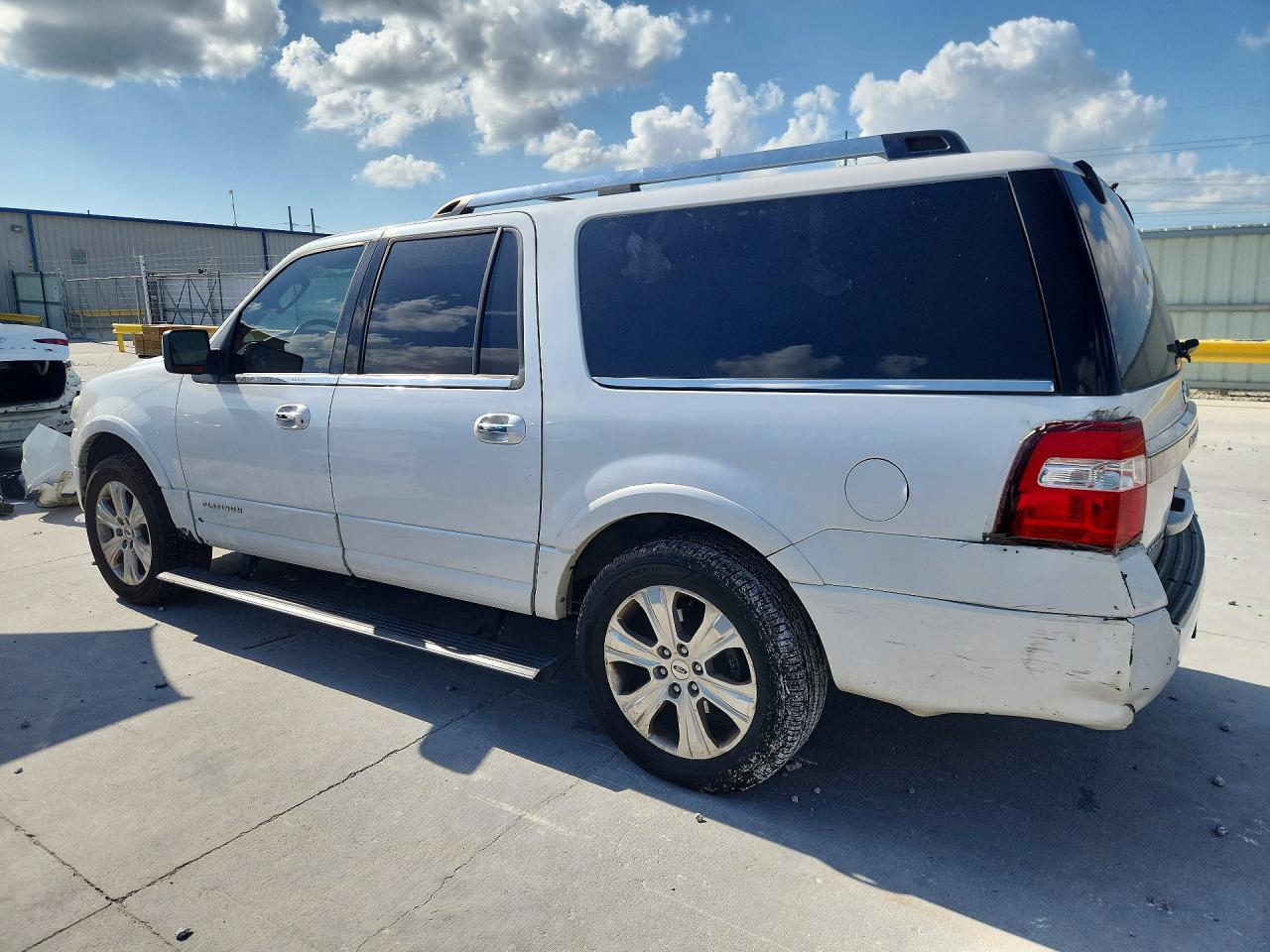2015 Ford Expedition El Platinum - Image 2