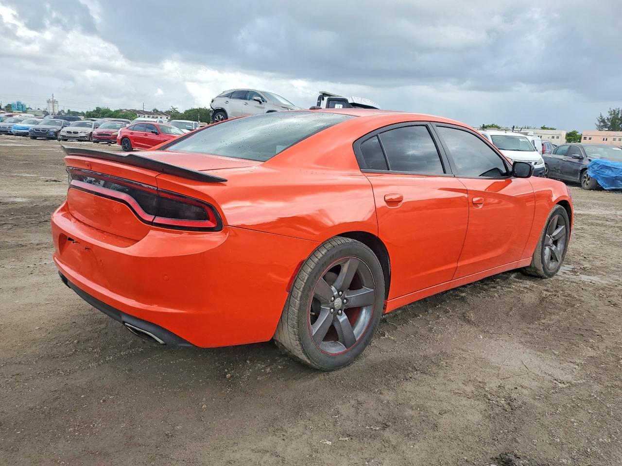 2019 Dodge Charger Sxt - Фото 3