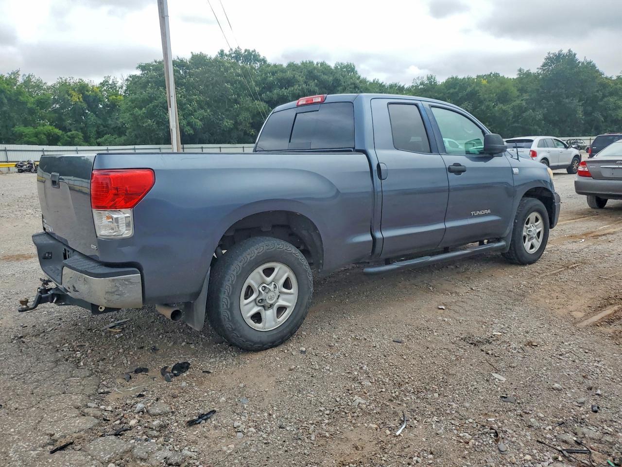 2010 Toyota Tundra Double Cab Sr5 - Image 3