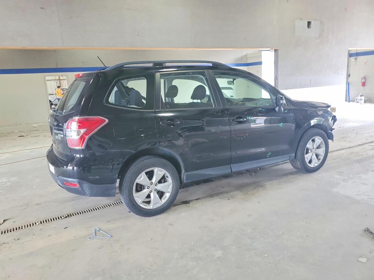 2015 Subaru Forester 2.5I - Image 3
