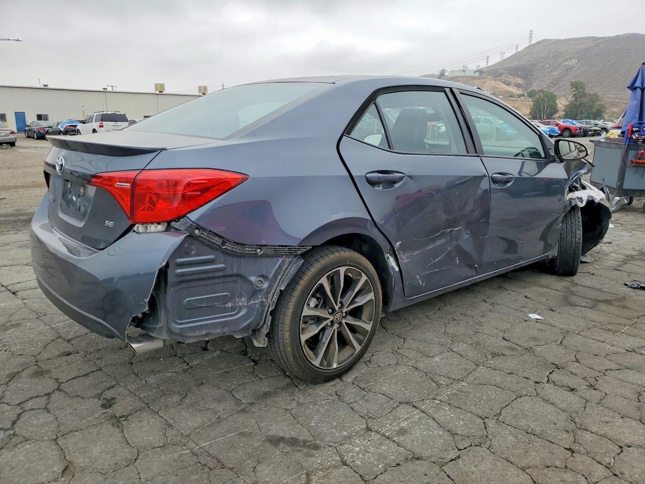 2019 Toyota Corolla Se - Image 3