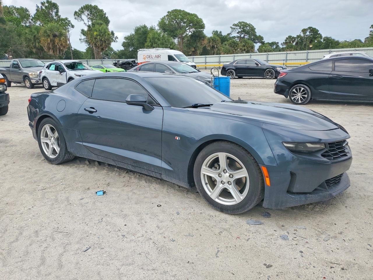 2019 Chevrolet Camaro Ls - Image 4