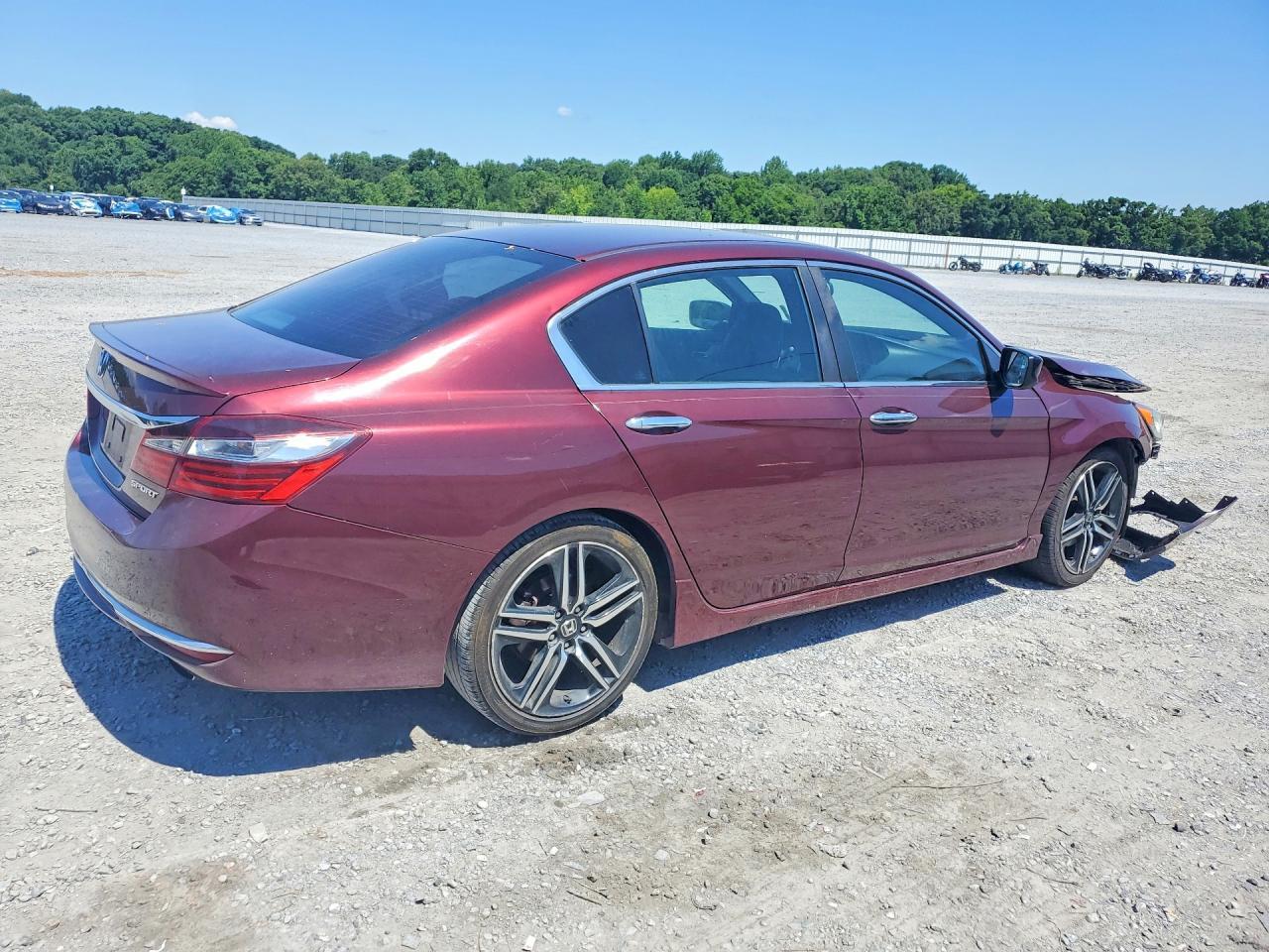 2017 Honda Accord Sport - Image 3