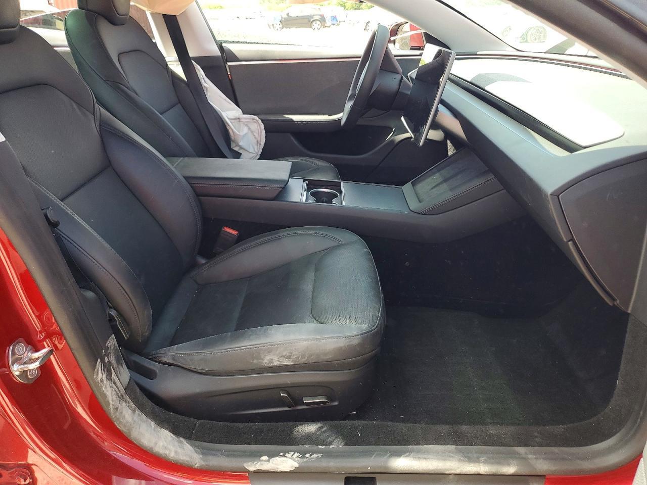 2024 Tesla Model 3 - Фото 7