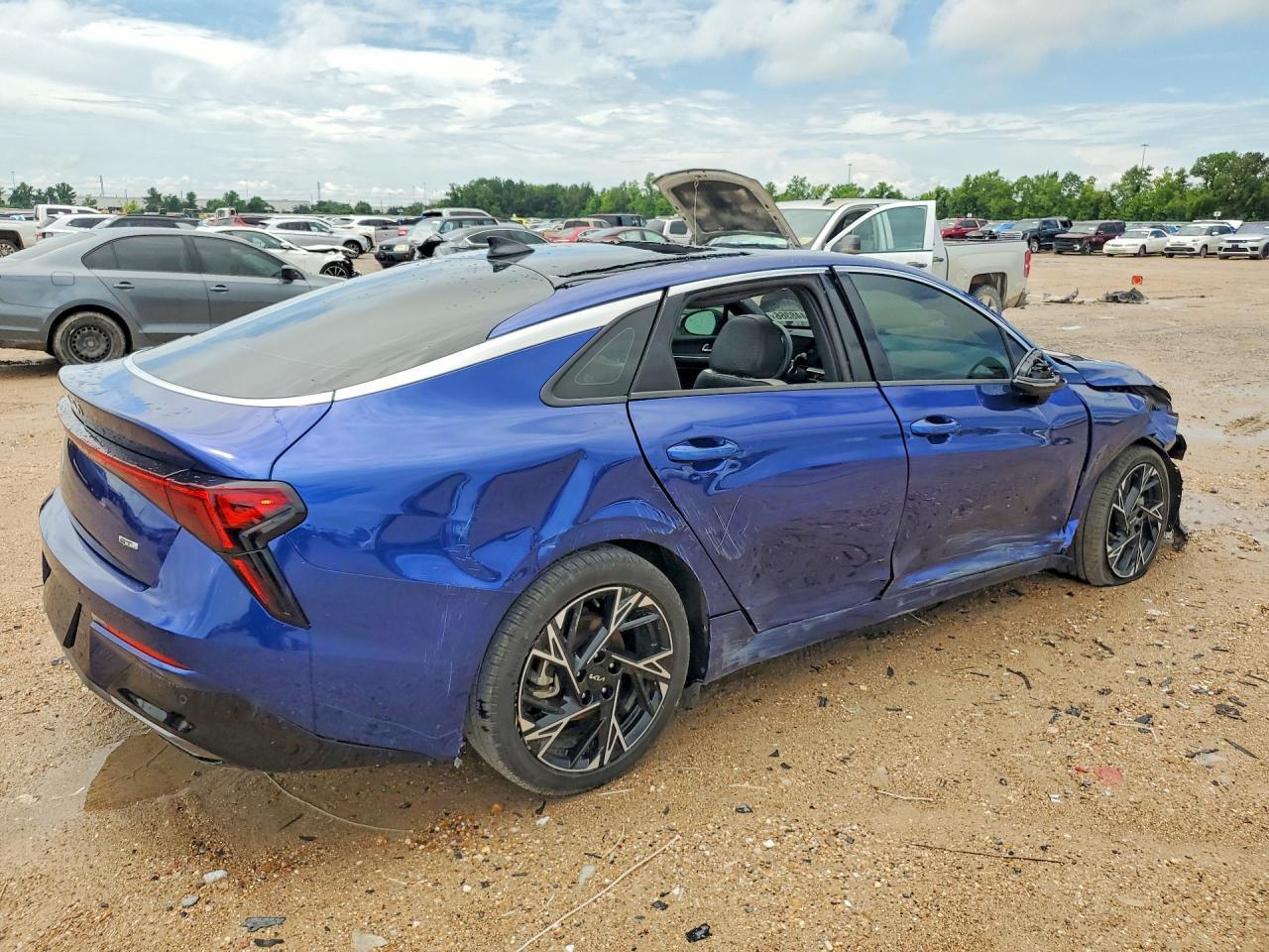 2025 Kia K5 Gt Line - Фото 3