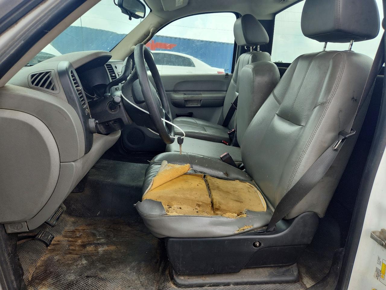2008 GMC Sierra C1500 - Image 7