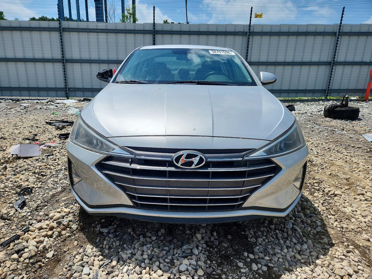2019 Hyundai Elantra Se - Image 5