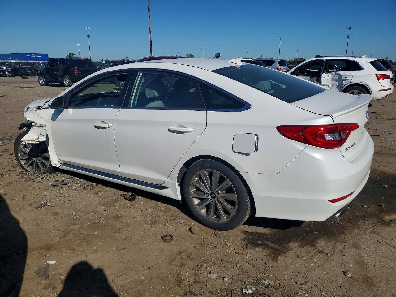 2015 Hyundai Sonata Sport - Фото 2