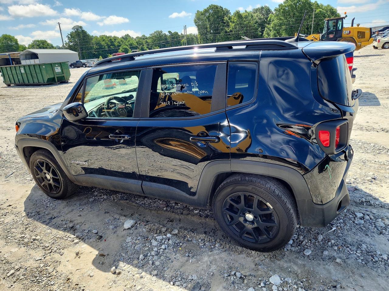 2019 Jeep Renegade Latitude - Image 2