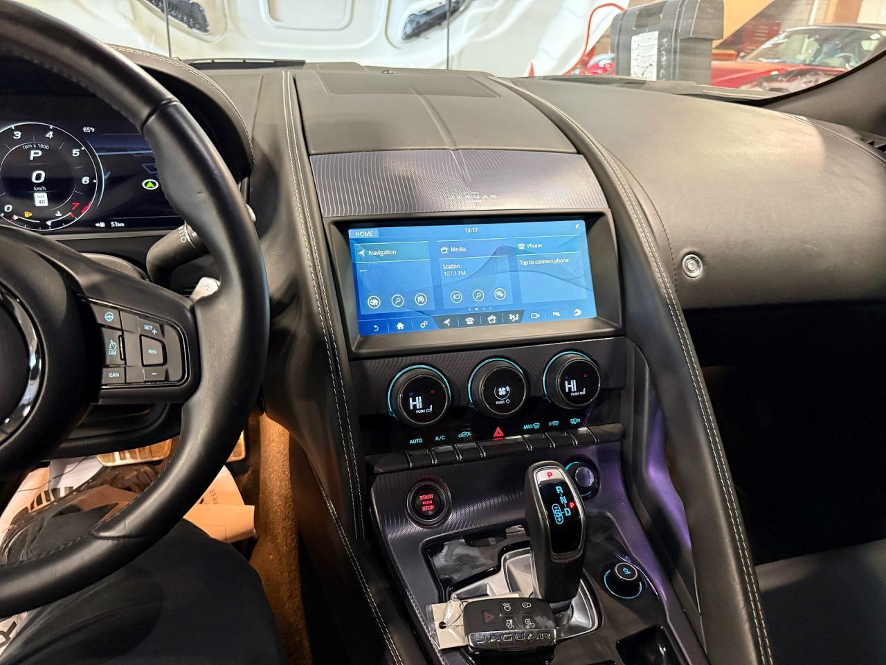 2023 Jaguar F-Type R Dynamic - Фото 6