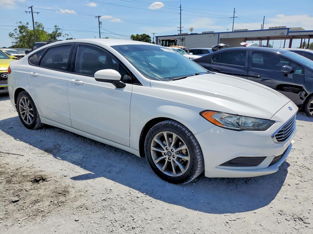 2017 Ford Fusion Se - Фото 4