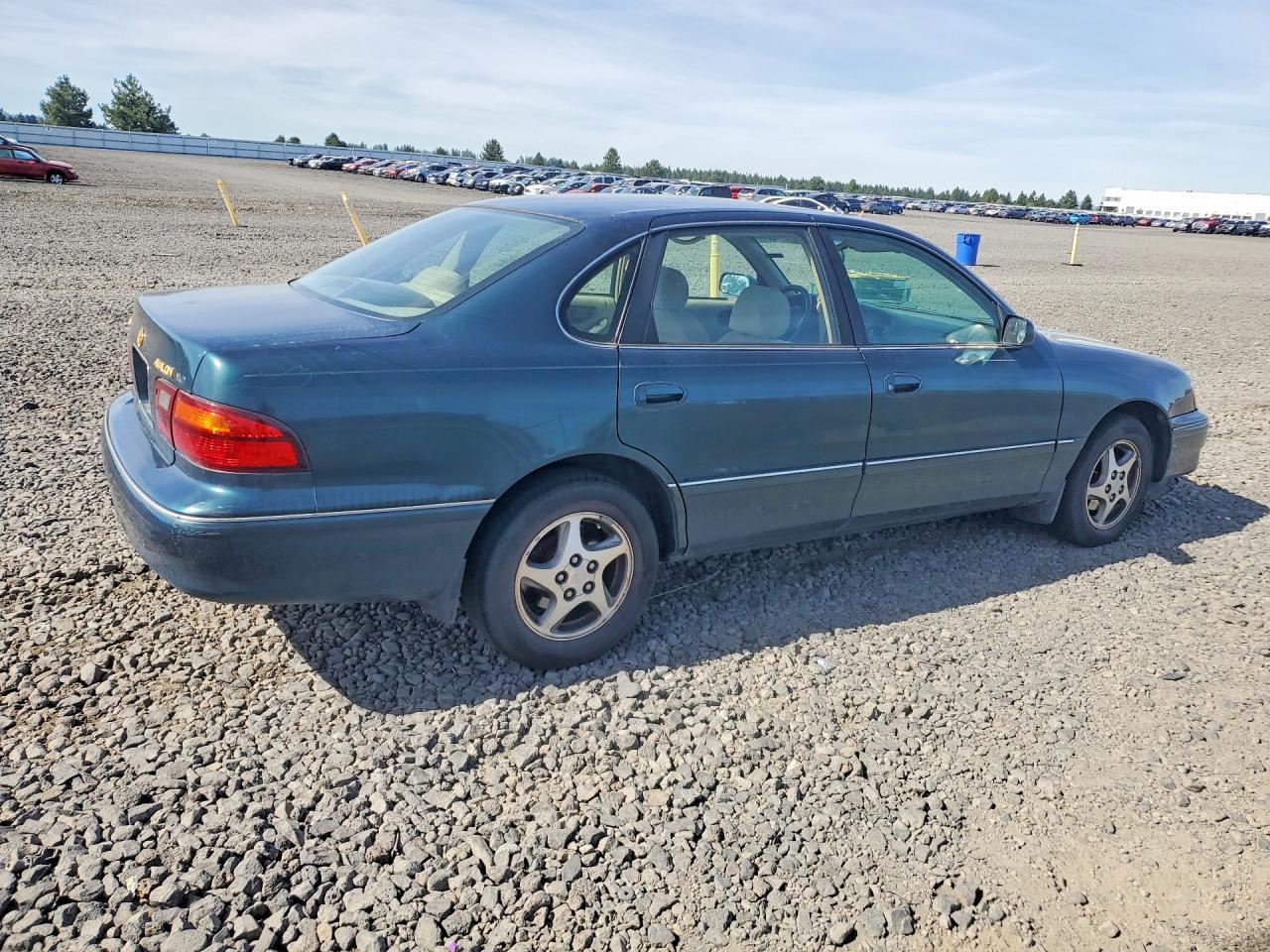 1999 Toyt Avalon - Image 3