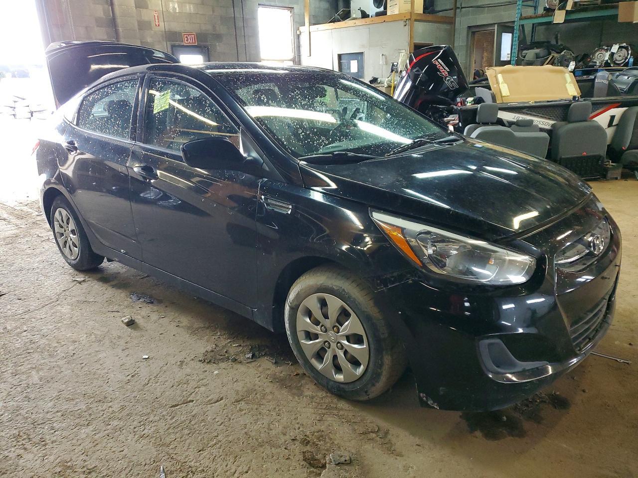 2017 Hyundai Accent Se - Фото 4
