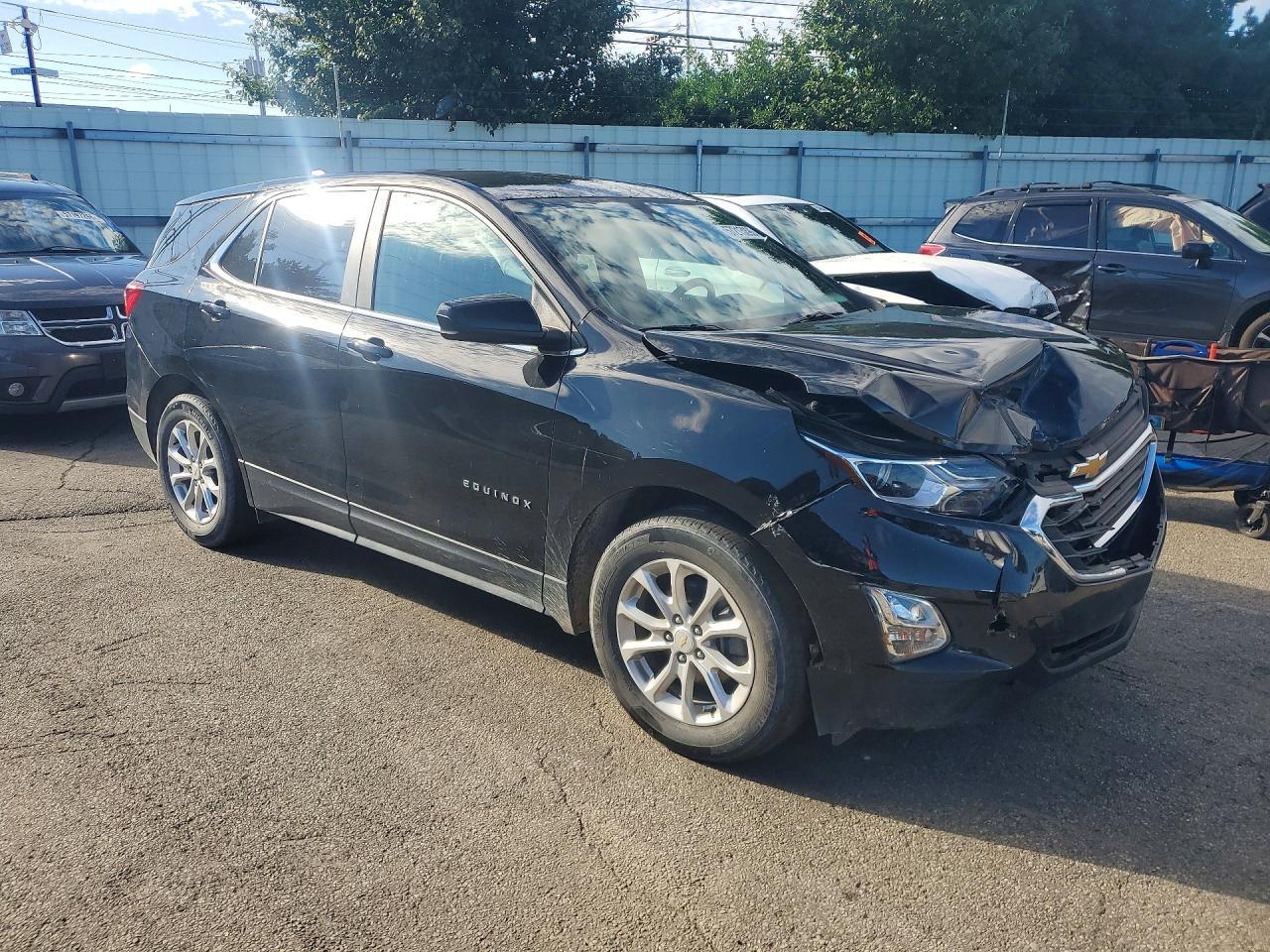 2021 Chevrolet Equinox Lt - Фото 4