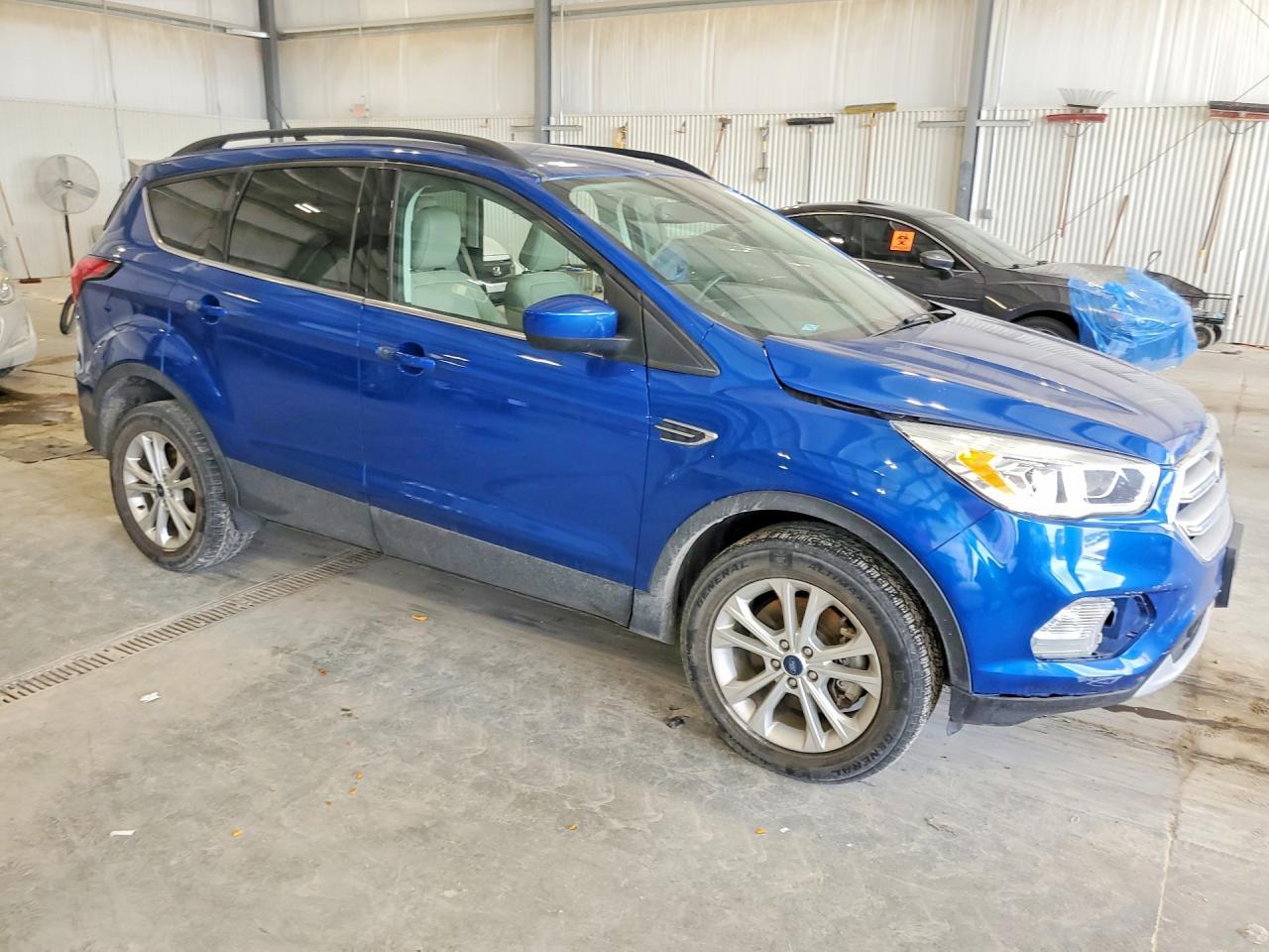 2019 Ford Escape Sel - Image 4