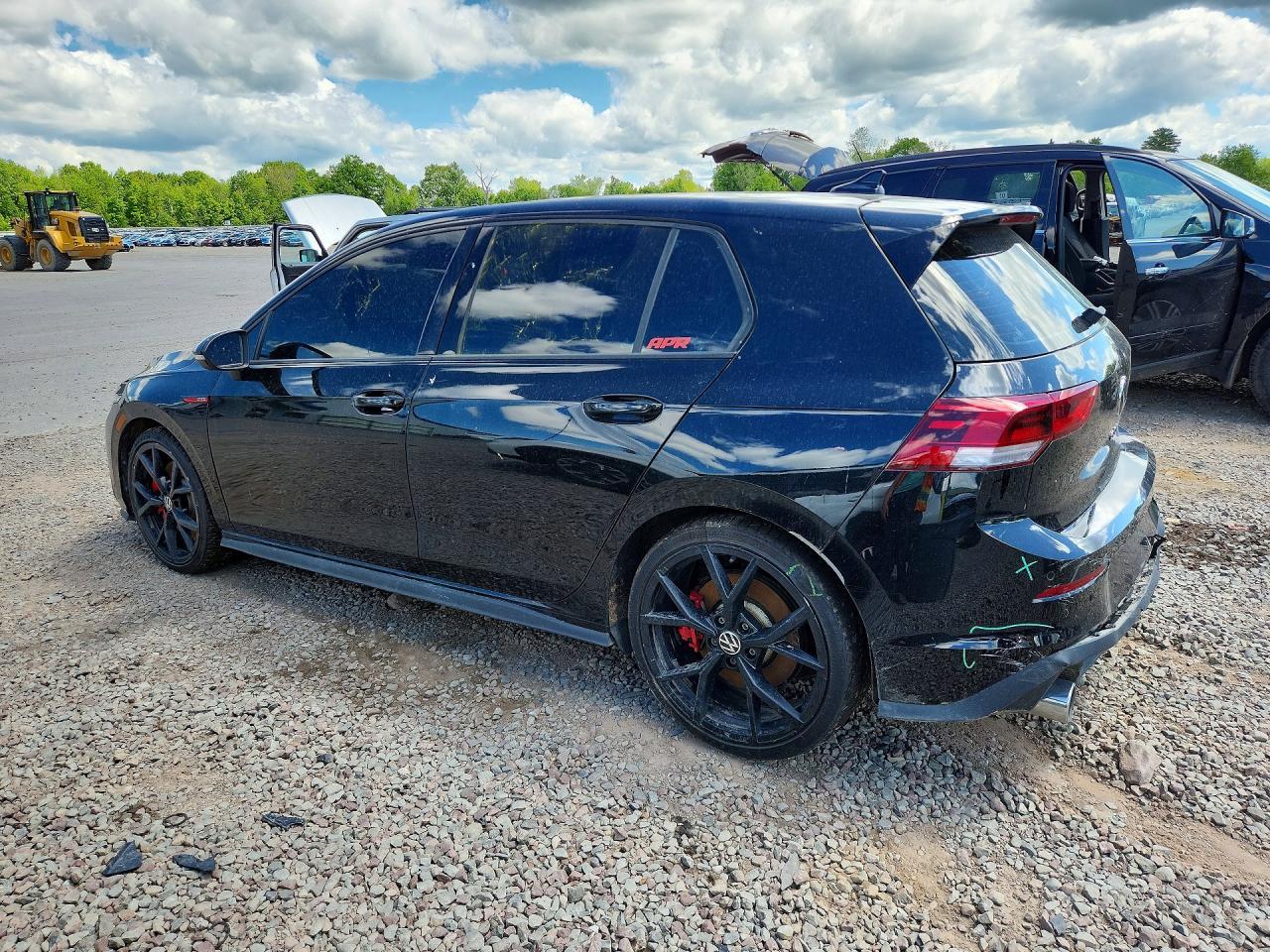 2024 Volkswagen Gti Se - Image 2