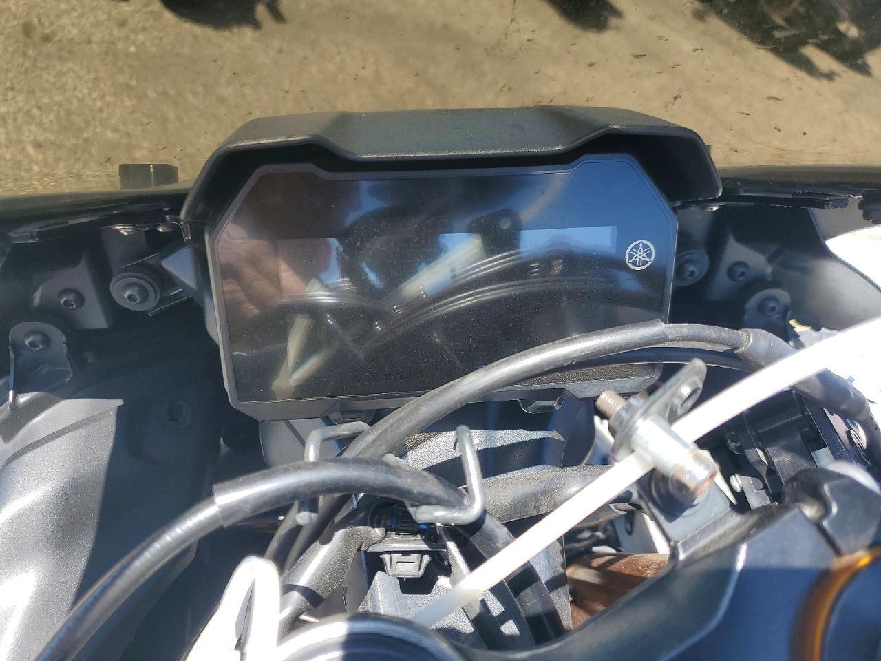 2022 Yamaha Yzfr7 - Фото 7