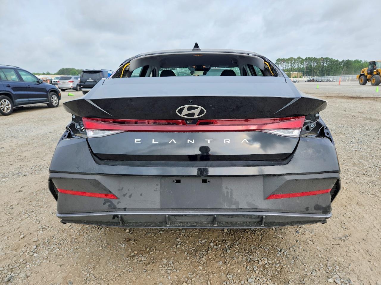2026 Hyundai Elantra Se - Фото 6
