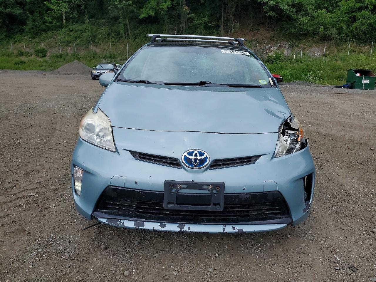 2013 Toyota Prius Three - Image 5