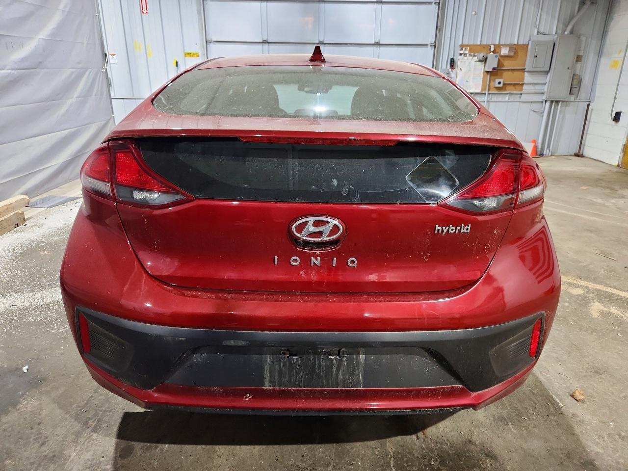 2020 Hyundai Ioniq Se - Image 6