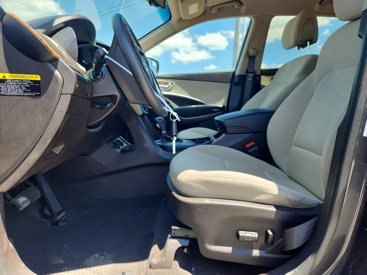 2016 Hyundai Santa Fe Sport 2.4L - Image 7