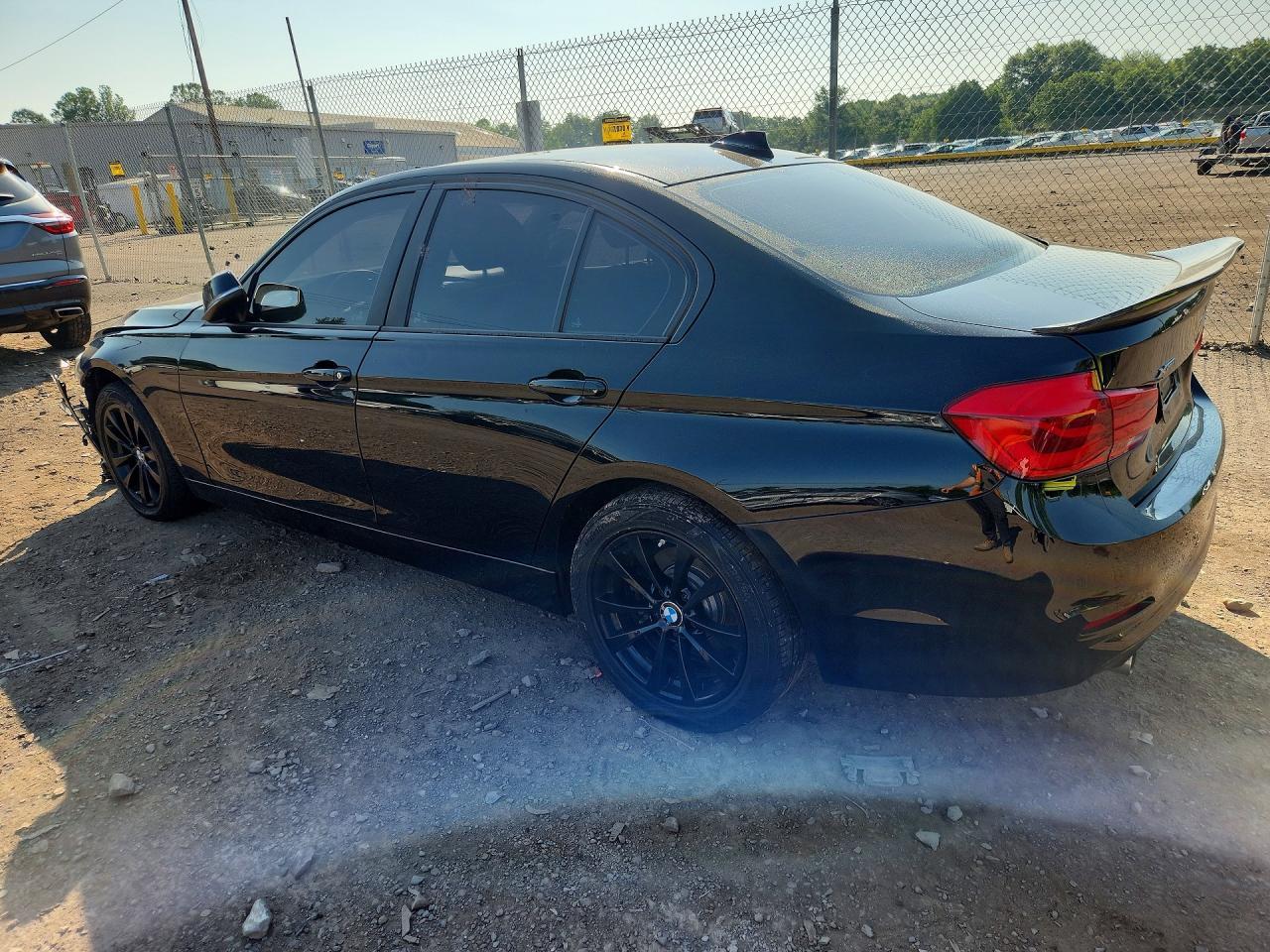 2018 BMW 320 Xi - Image 2