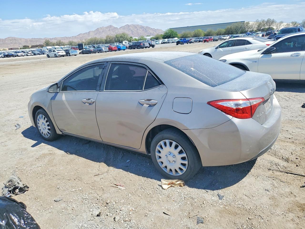 2015 Toyota Corolla Le - Image 2