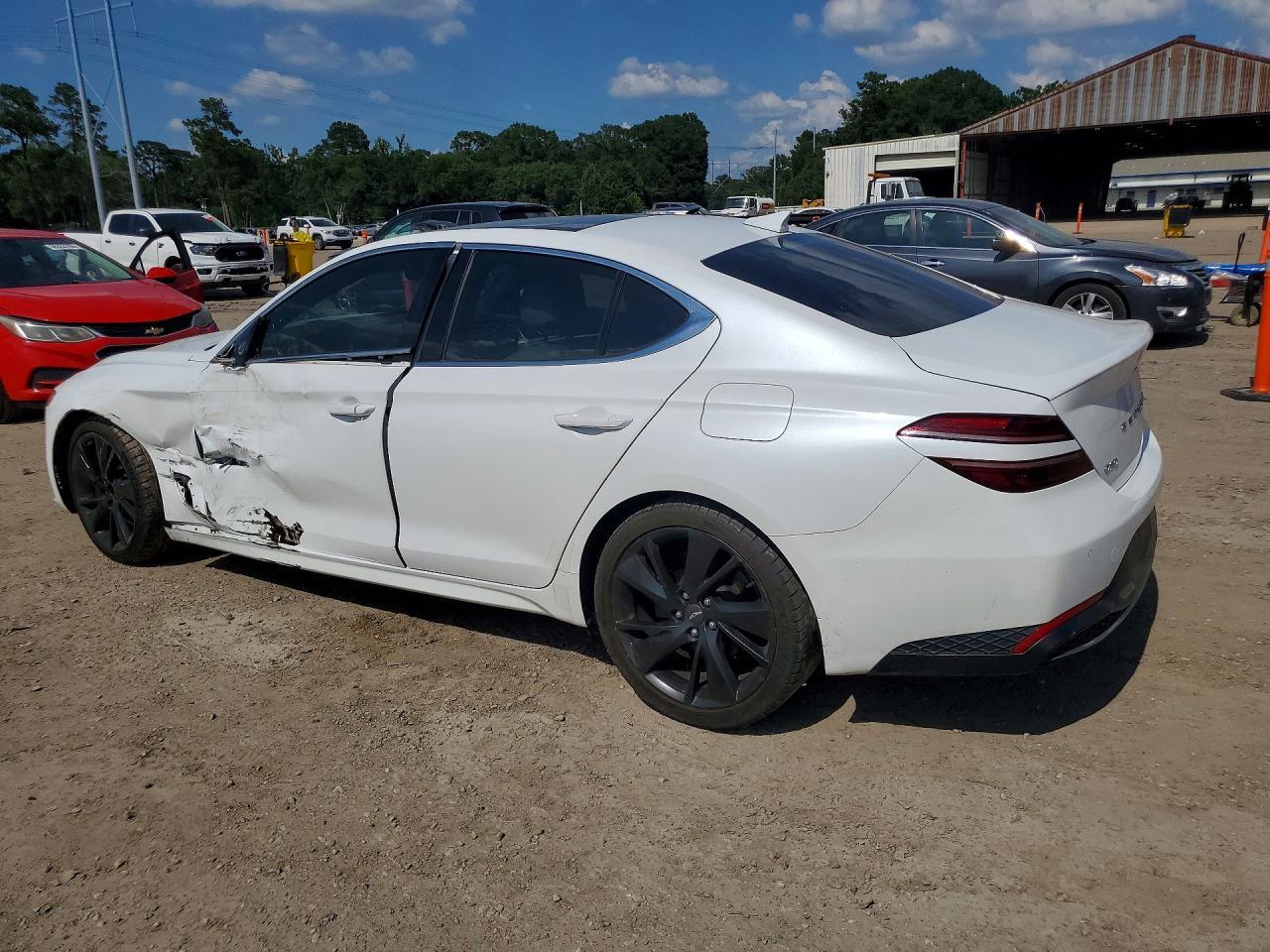 2022 Genesis G70 - Фото 2