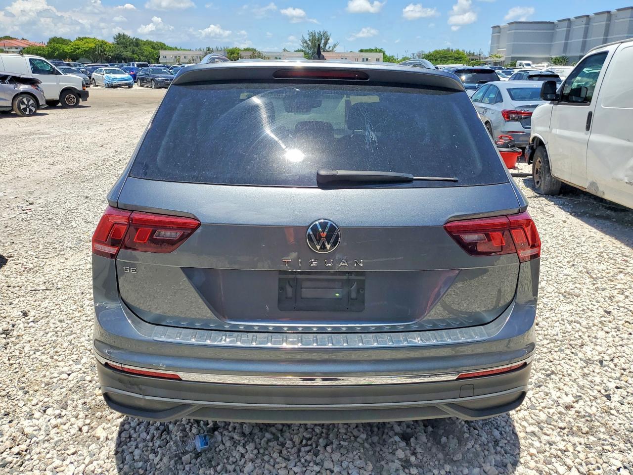 2022 Volkswagen Tiguan Se - Фото 6
