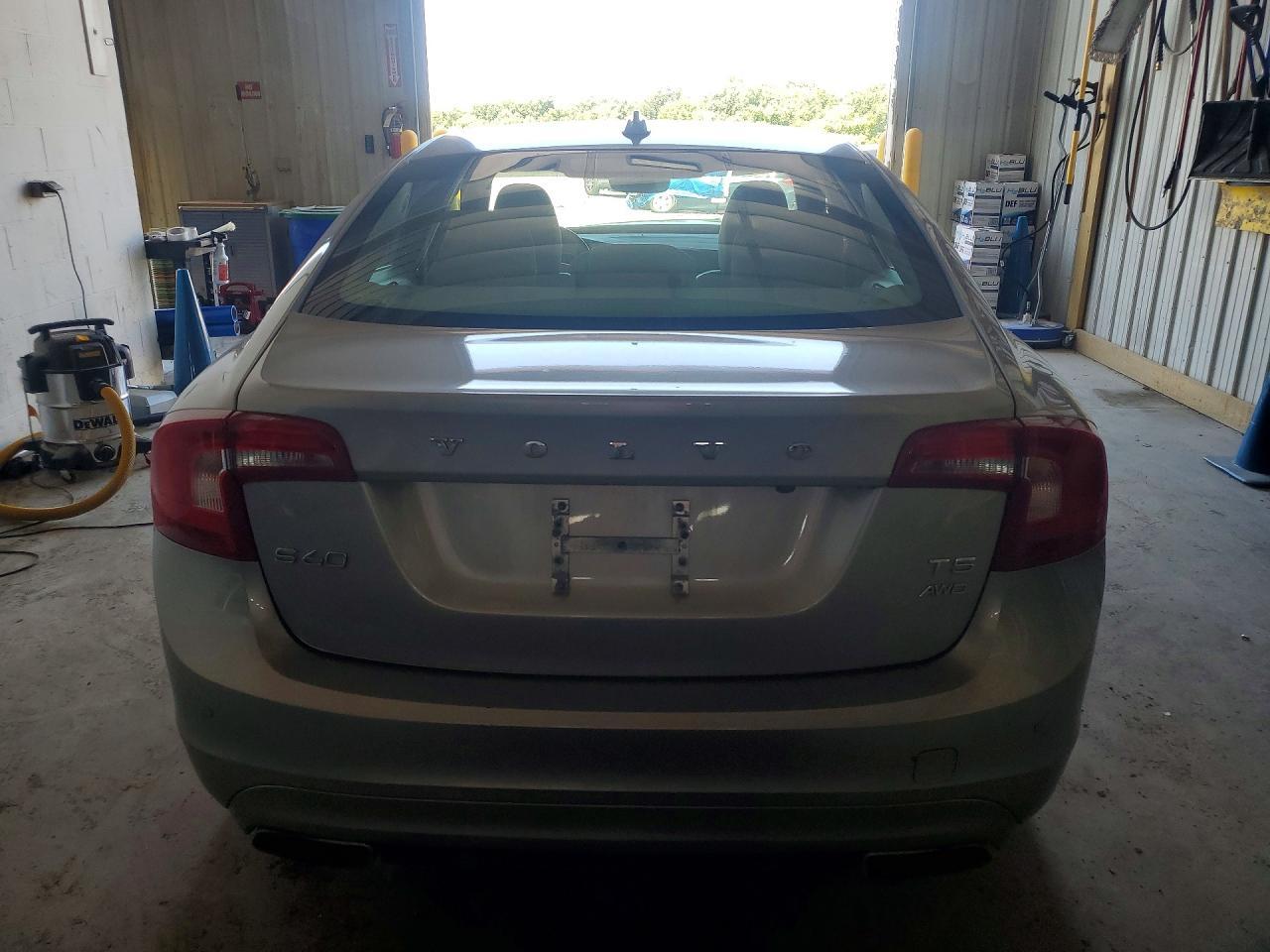 2015 Volvo S60 Premier - Фото 6
