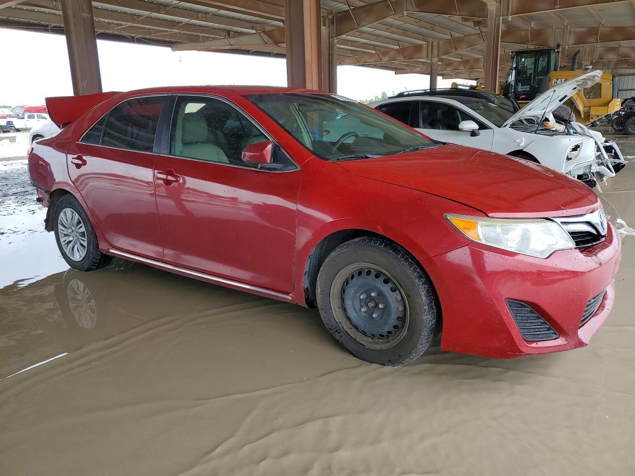 2012 Toyota Camry L - Фото 4