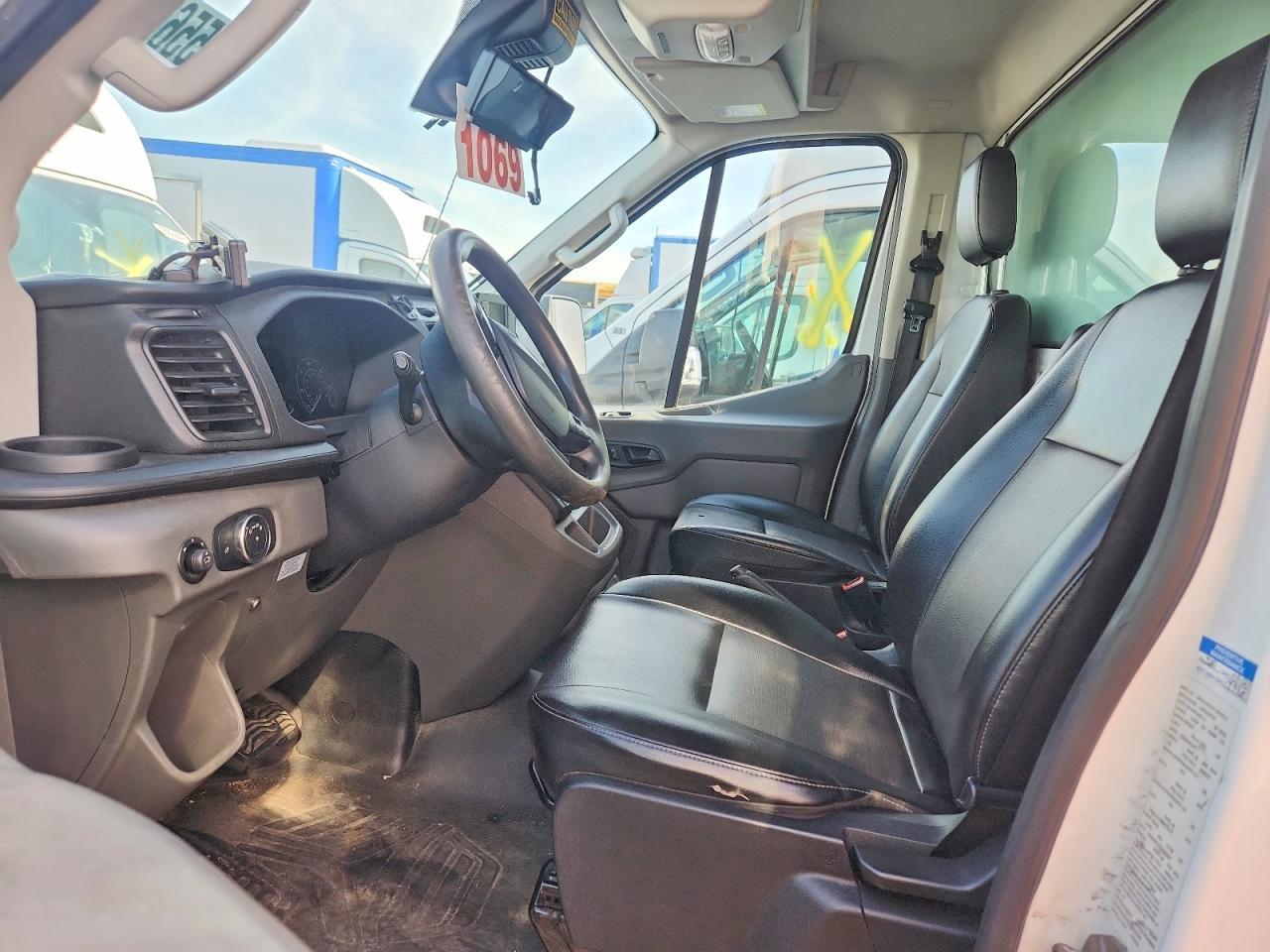 2020 Ford Transit Delivery Truck - Фото 7