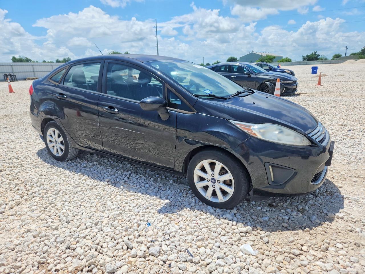 2012 Ford Fiesta Se - Фото 4
