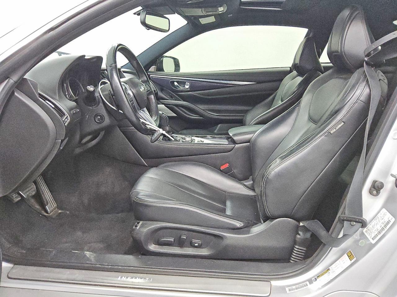 2017 Infiniti Q60 Red Sport 400 - Фото 7