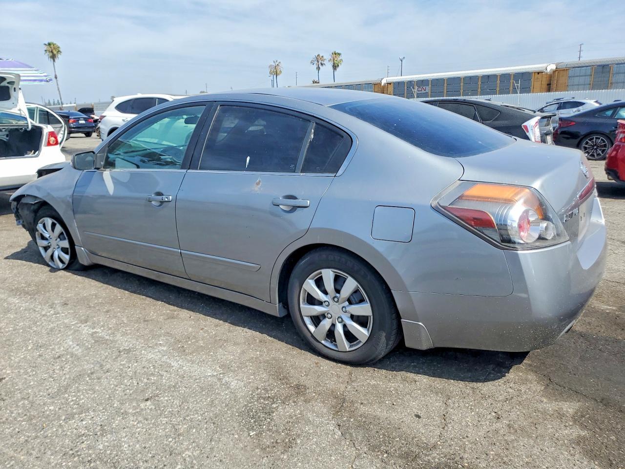 2009 Nissan Altima 2.5 - Image 2