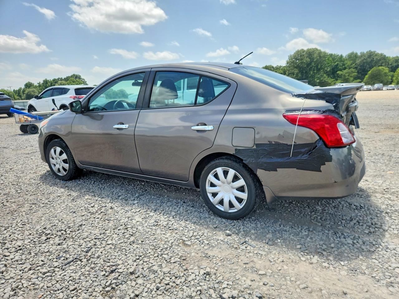 2015 Nissan Versa 1.6 Sv - Image 2