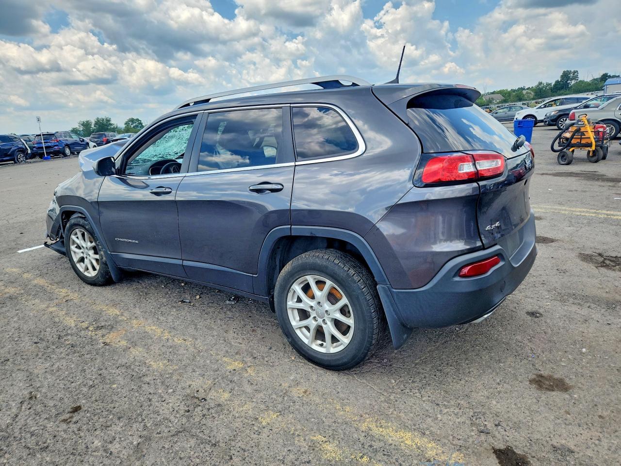2017 Jeep Cherokee Latitude - Фото 2
