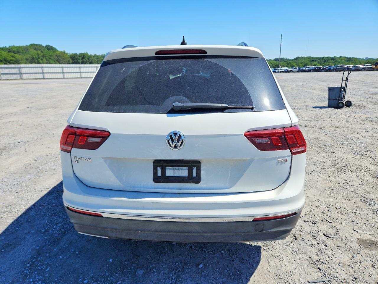 2018 Volkswagen Tiguan Se - Фото 6