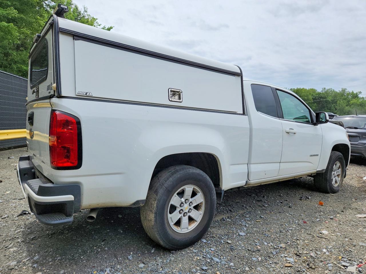 2019 Chevrolet Colorado - Image 3