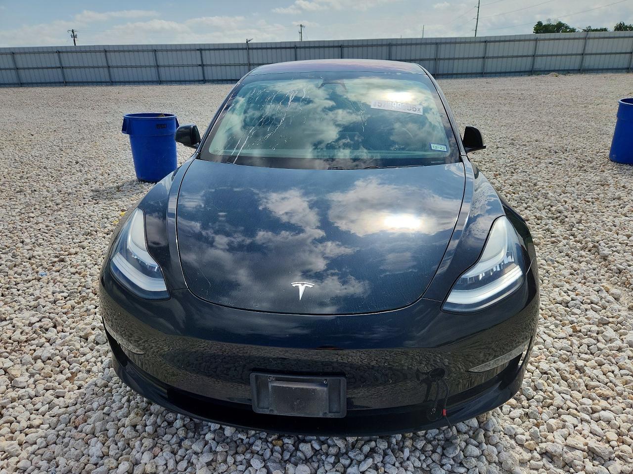 2018 Tesla Model 3 - Фото 5