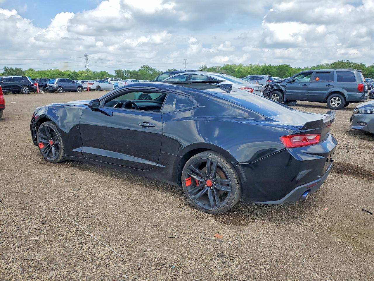 2016 Chevrolet Camaro Lt - Image 2