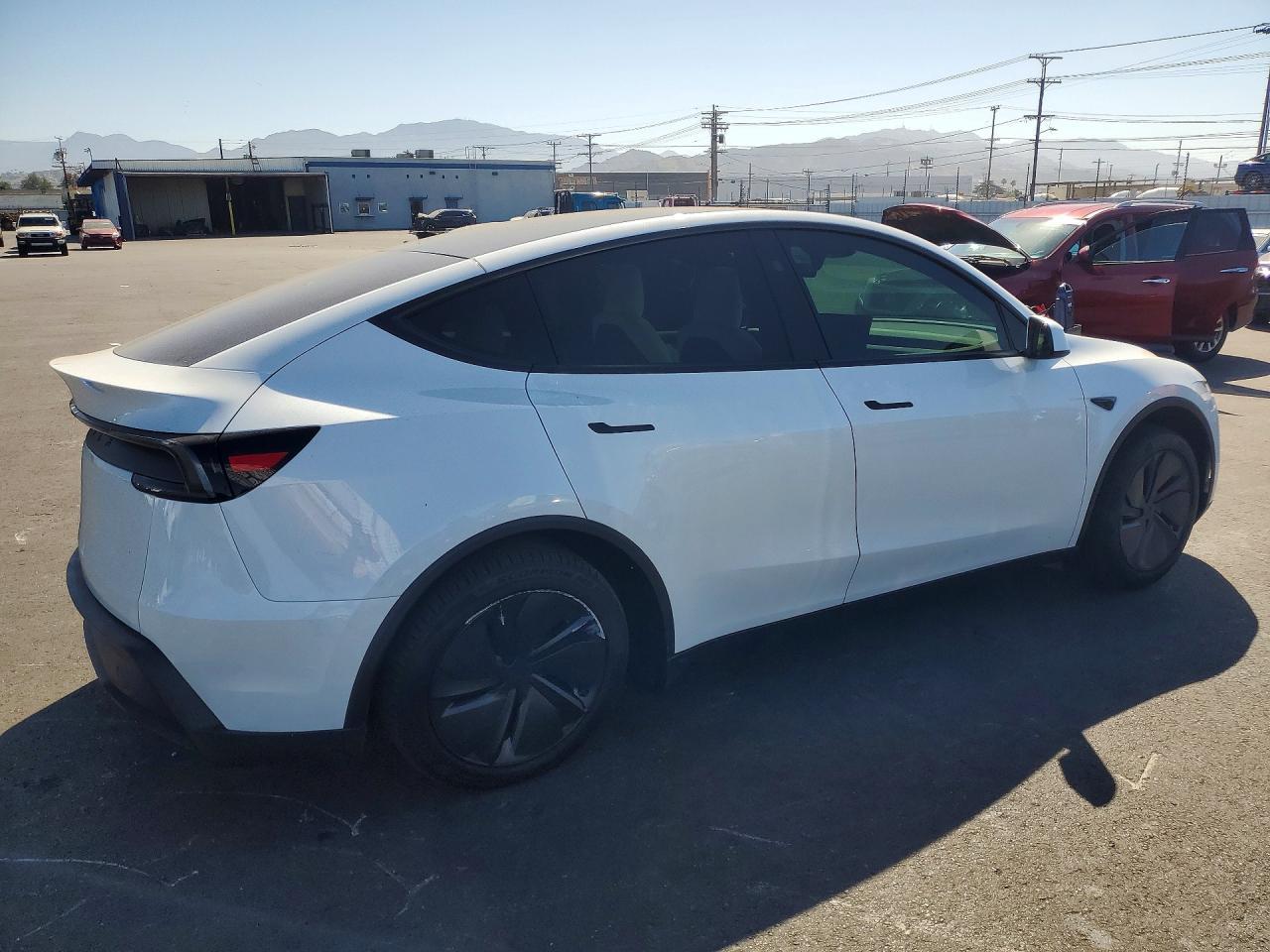 2026 Tesla Model Y - Image 3