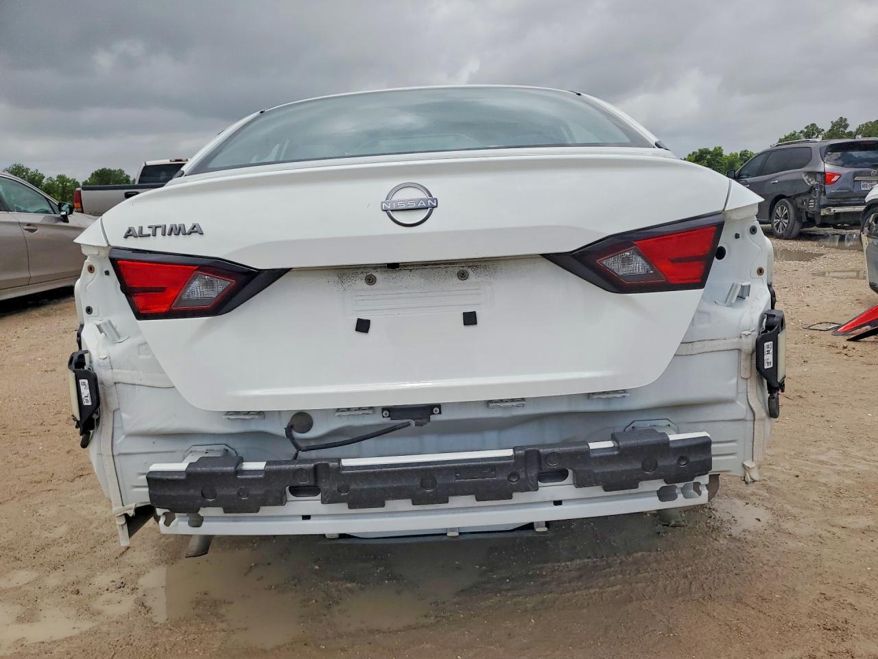 2024 Nissan Altima S - Image 6