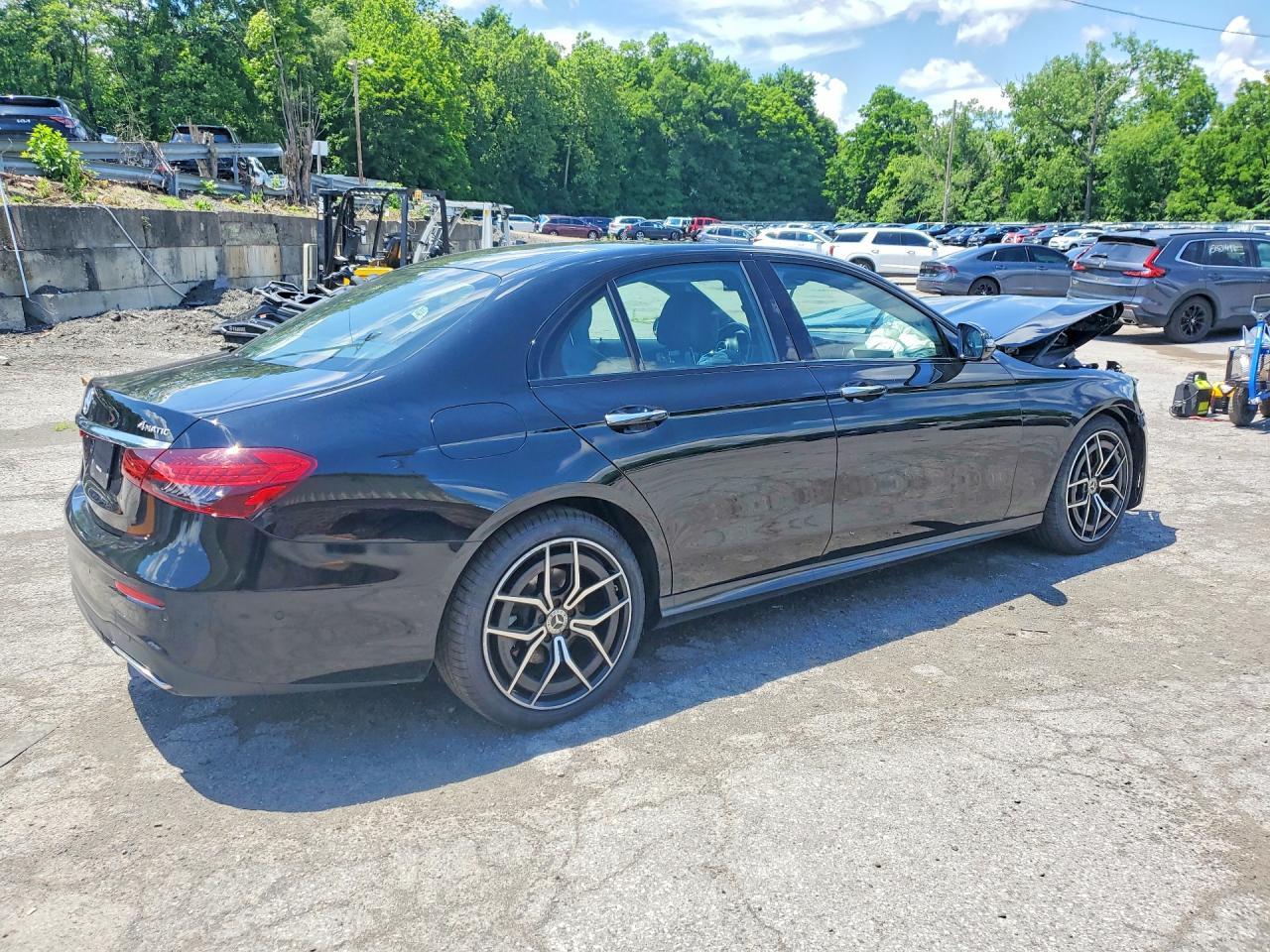 2021 Mercedes-Benz E 350 4Matic - Фото 3