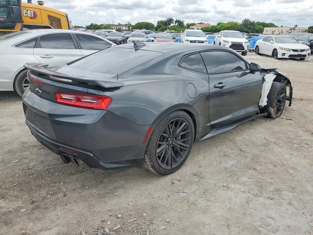 2018 Chevrolet Camaro Zl1 - Image 3