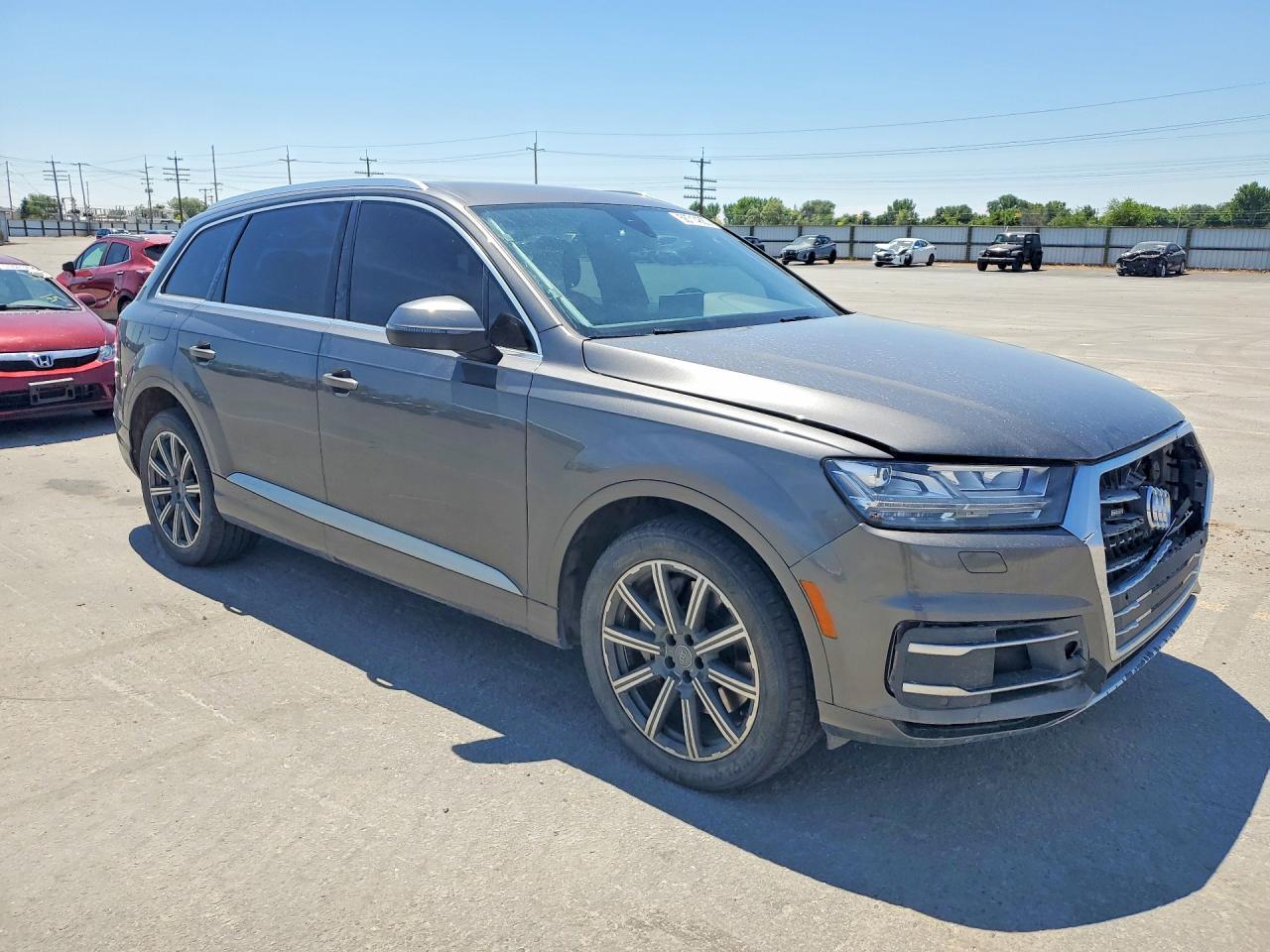 2018 Audi Q7 Premium Plus - Image 4