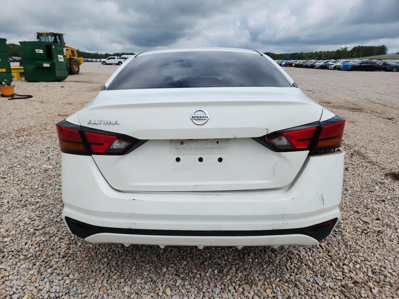 2022 Nissan Altima S - Image 6