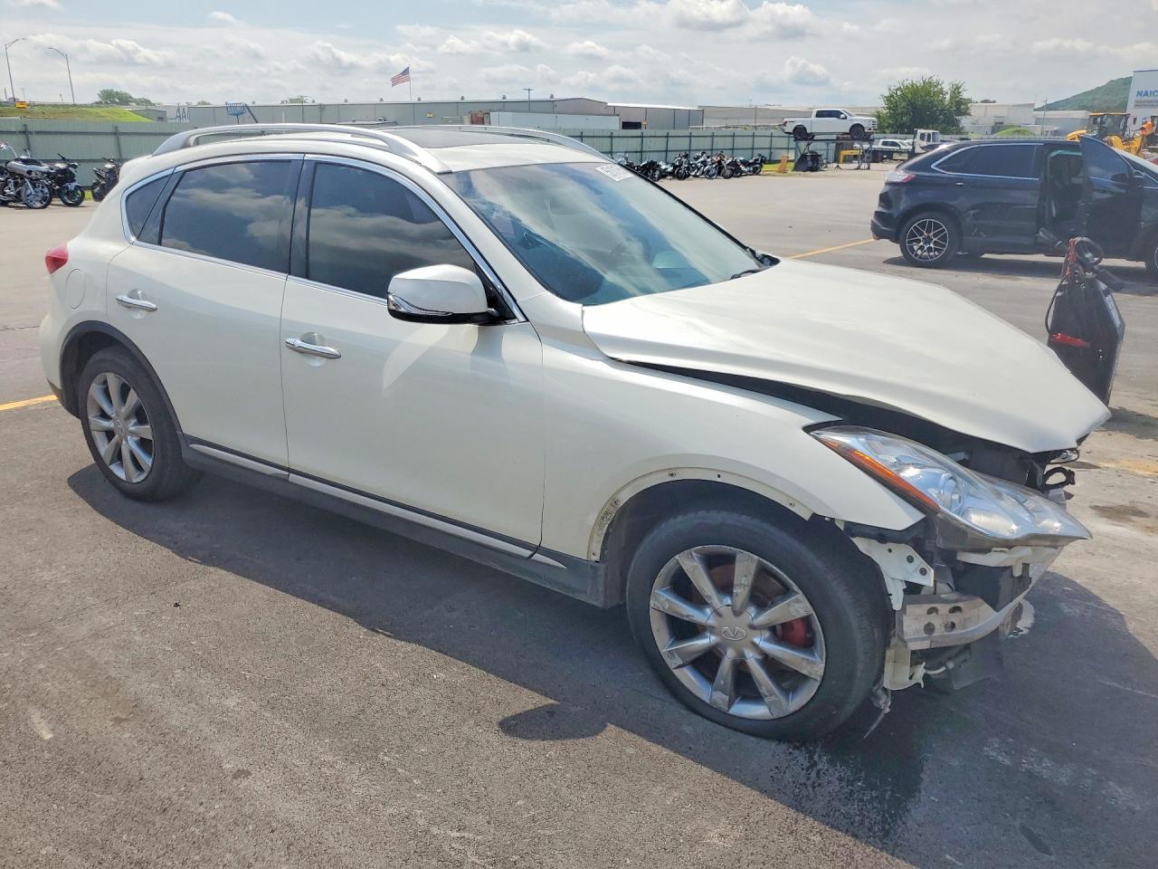 2016 Infi Qx50 - Фото 4