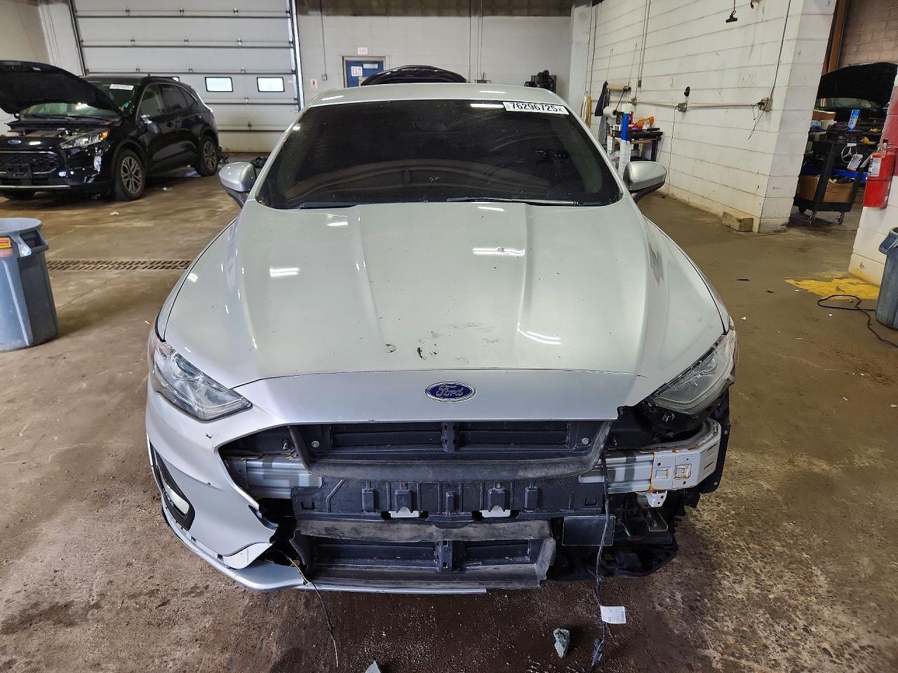 2019 Ford Fusion Se - Image 5
